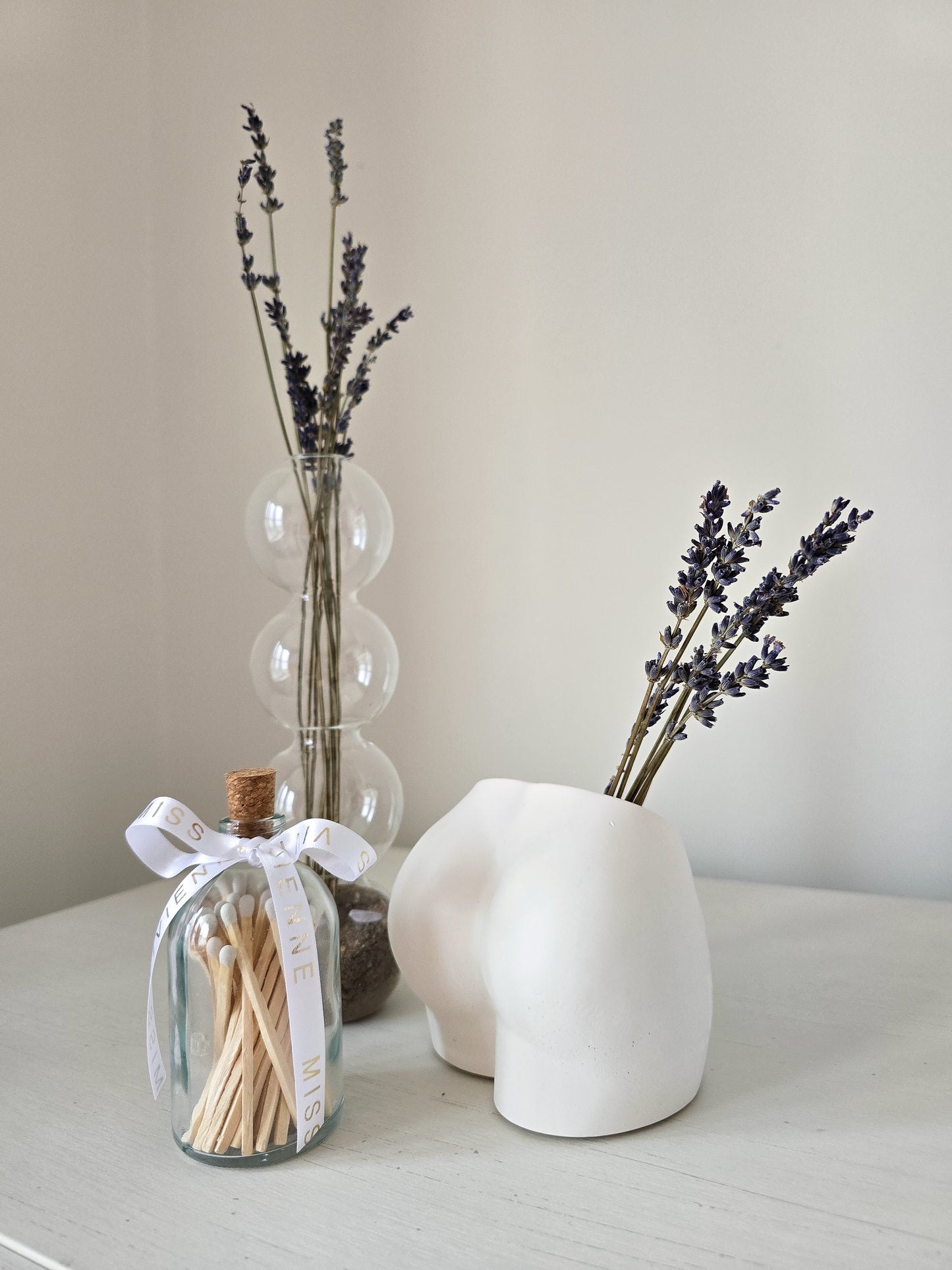 Bum Vase