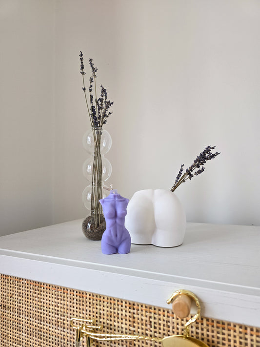 Bum Vase