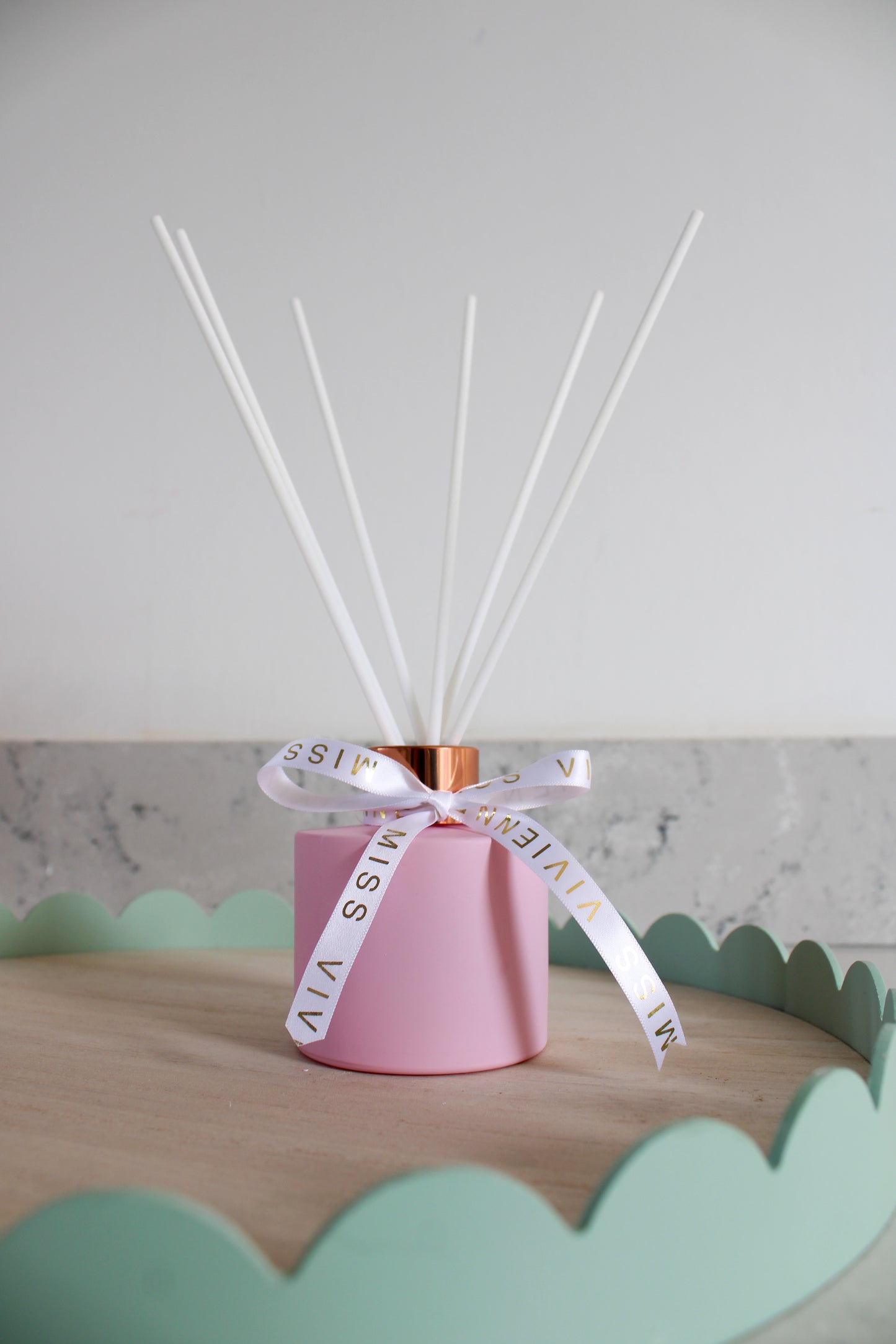 Reed Diffuser: Pear & Freesia