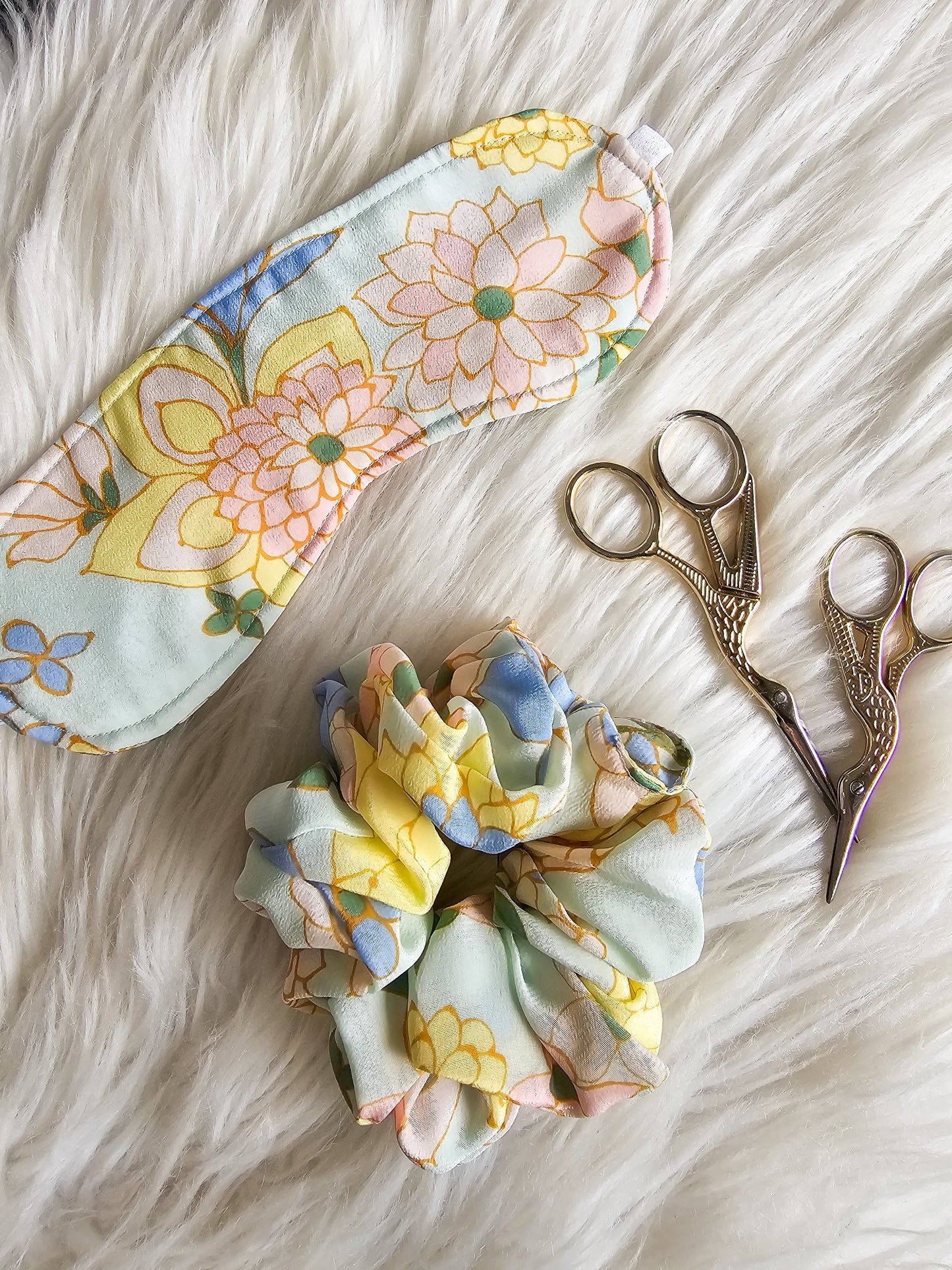 Silk Scrunchie & Eye Mask Gift Set